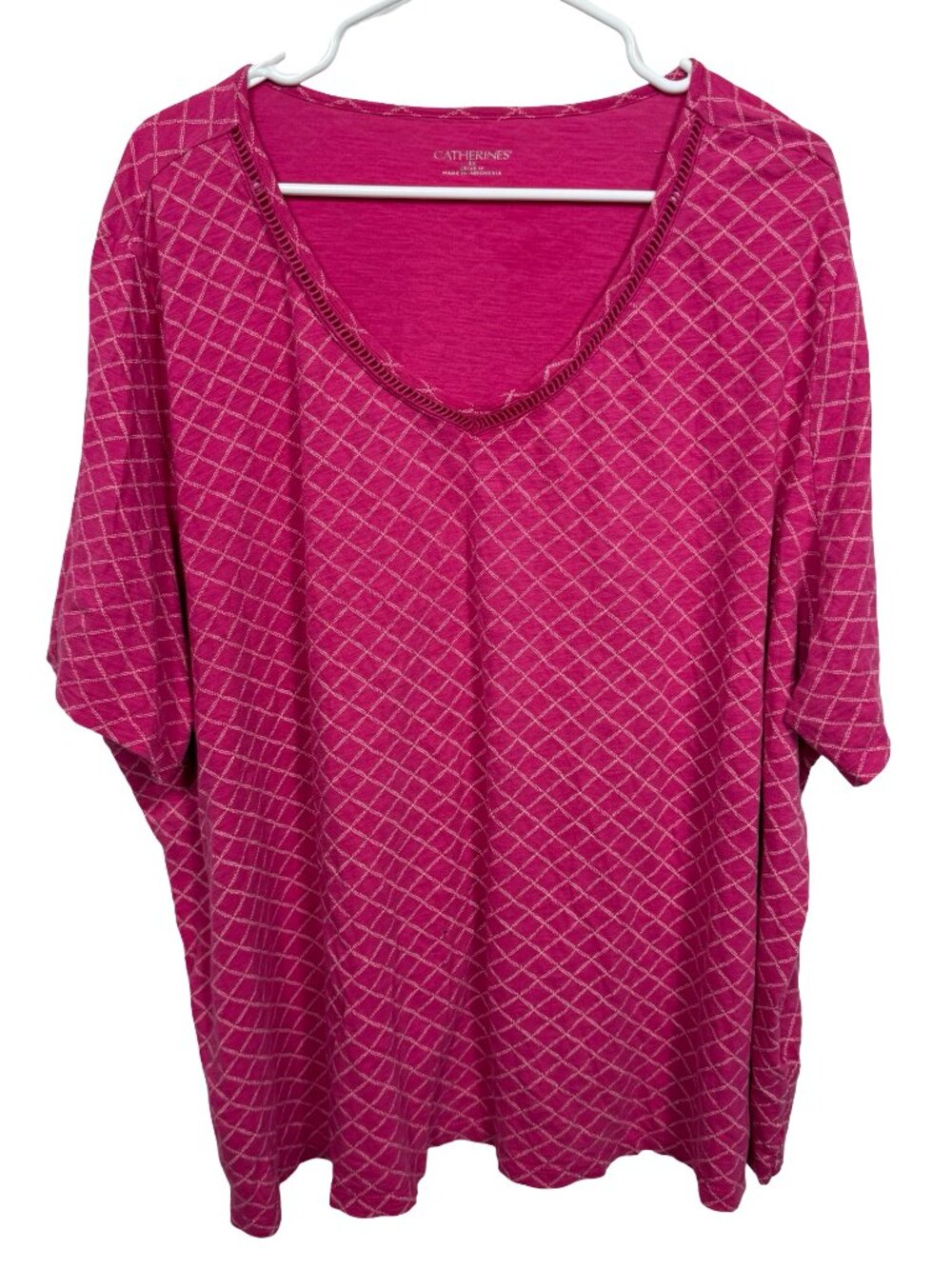 Catherines Top Blouse T Shirt Womens 3X Pink Geometric Diamond Print Stretch